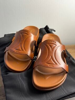 Celine TRIOMPHE SLIDE IN CALFSKIN - VEGETAL TANNING size 39 $830